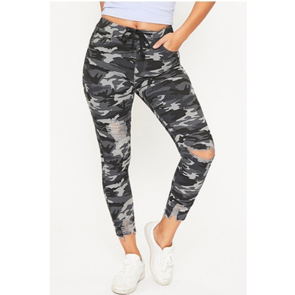 Camo High Rise Ankle Jogger